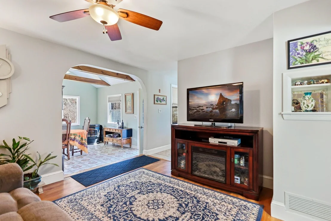 Photo of 358 East