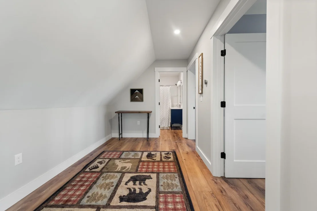 Photo of 140 Hemlock Brook