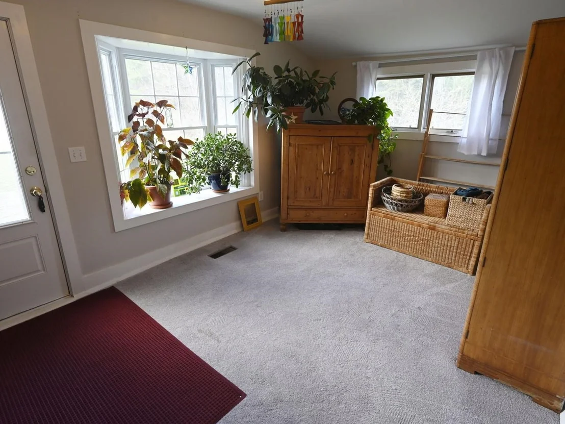 Photo of 4614 Brook