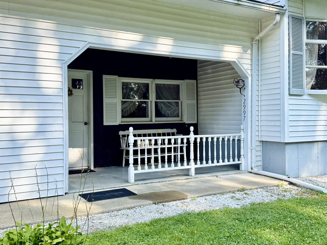 Photo of 2997 Cochran