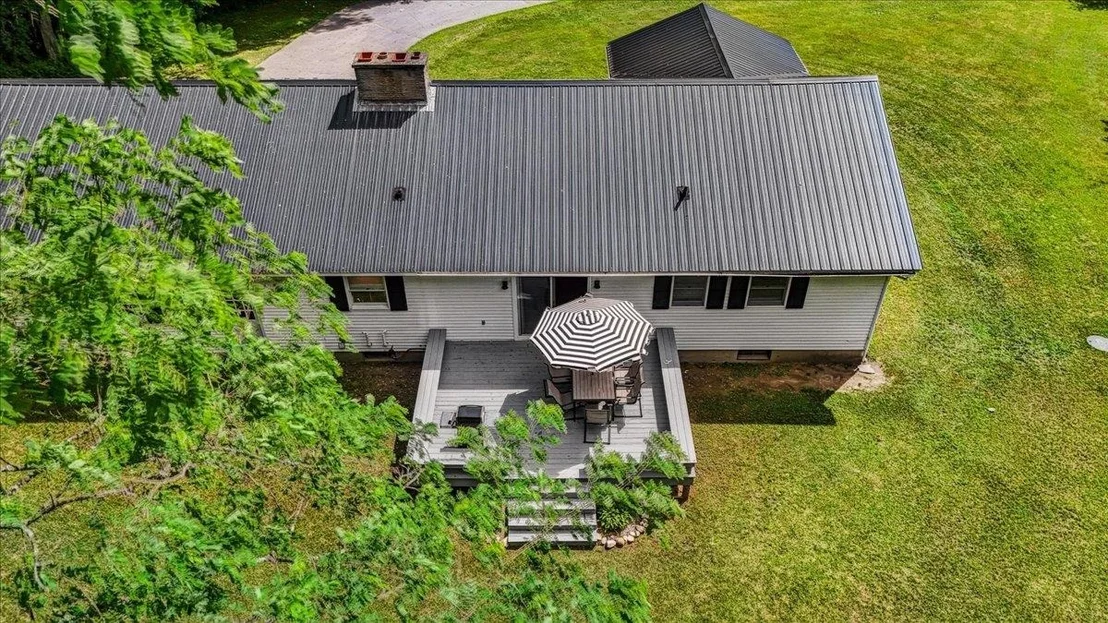 Photo of 7 Grassy Brook