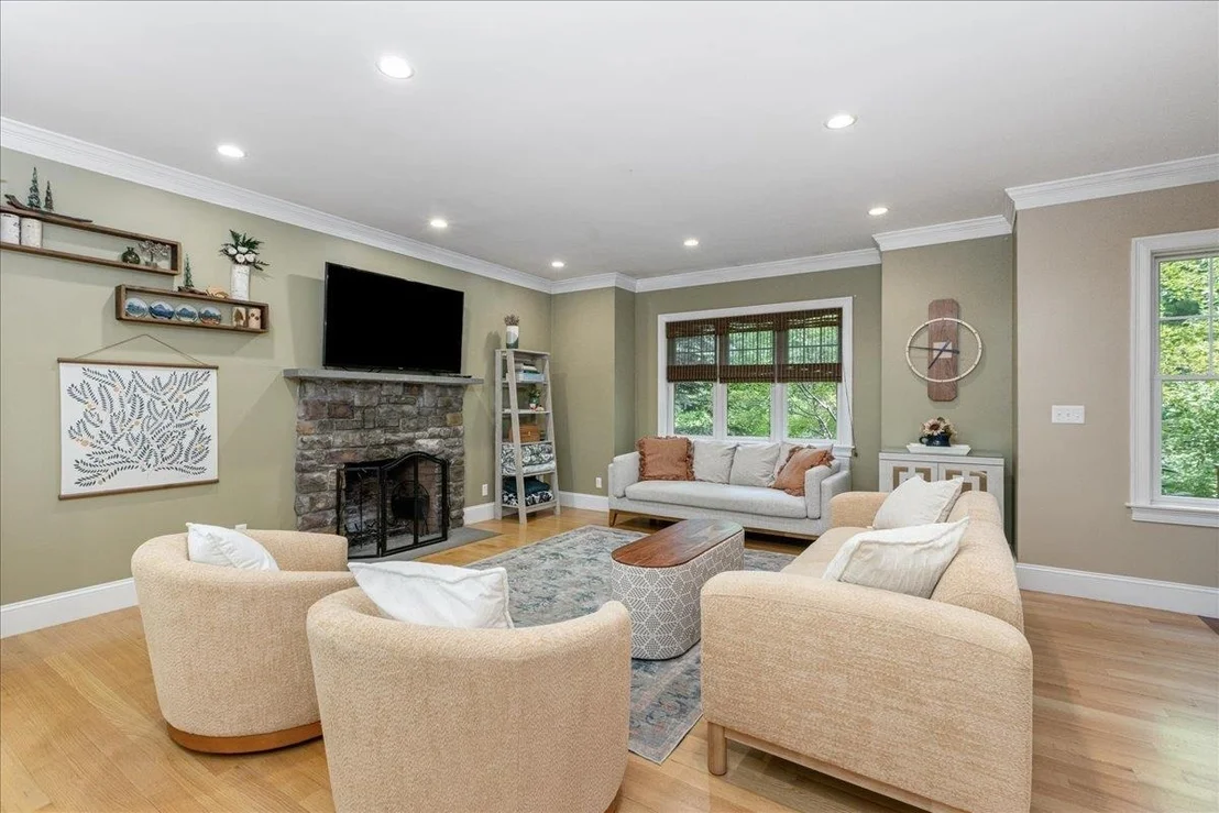 Photo of 137 Garland