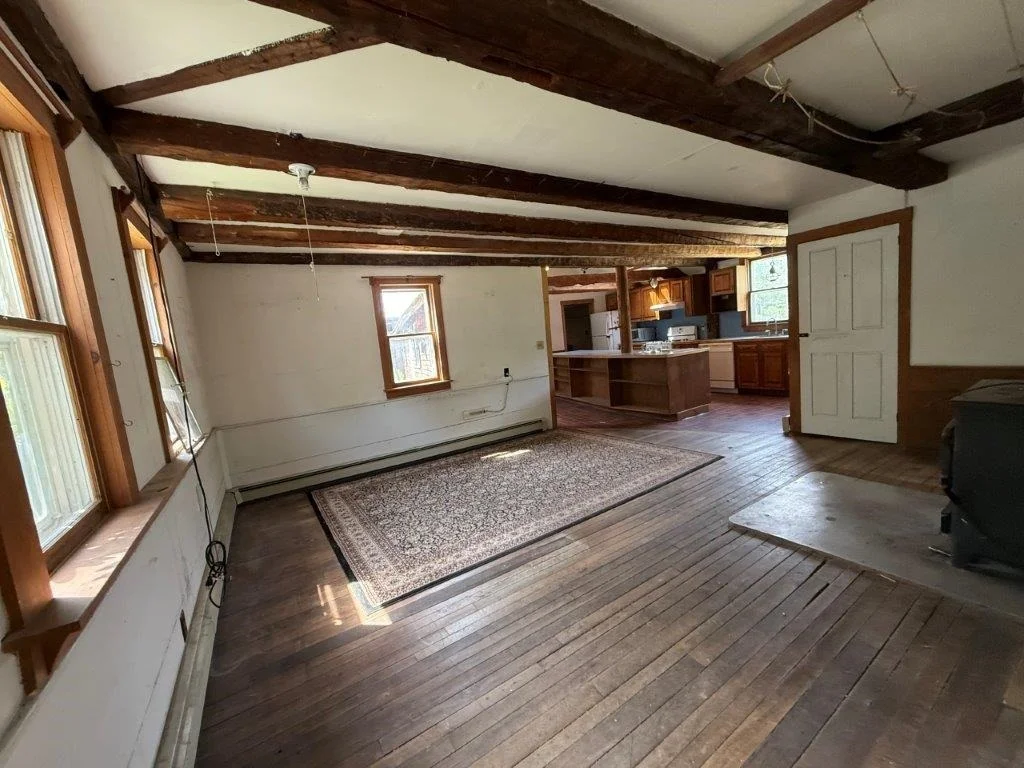 Photo of 446 Walker Brook