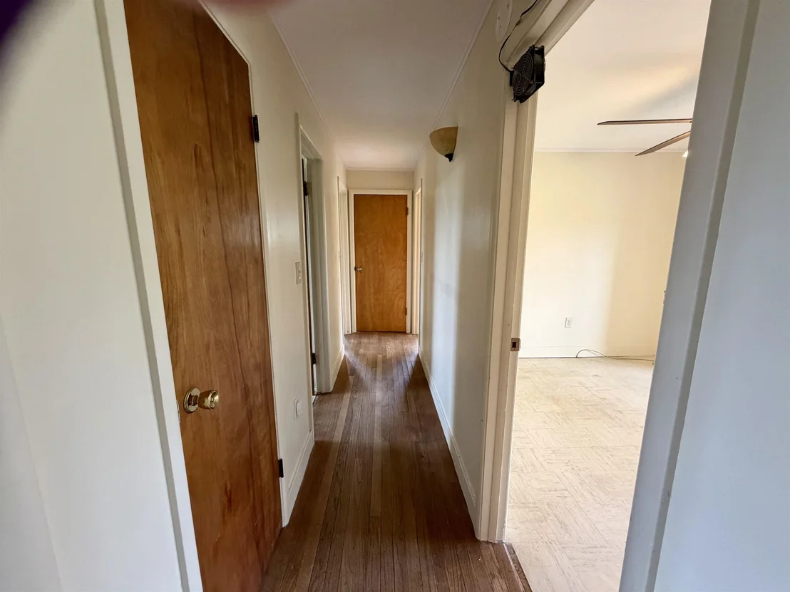 Photo of 262 Grimes