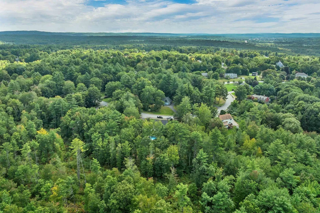 Photo of 27 Oakmont
