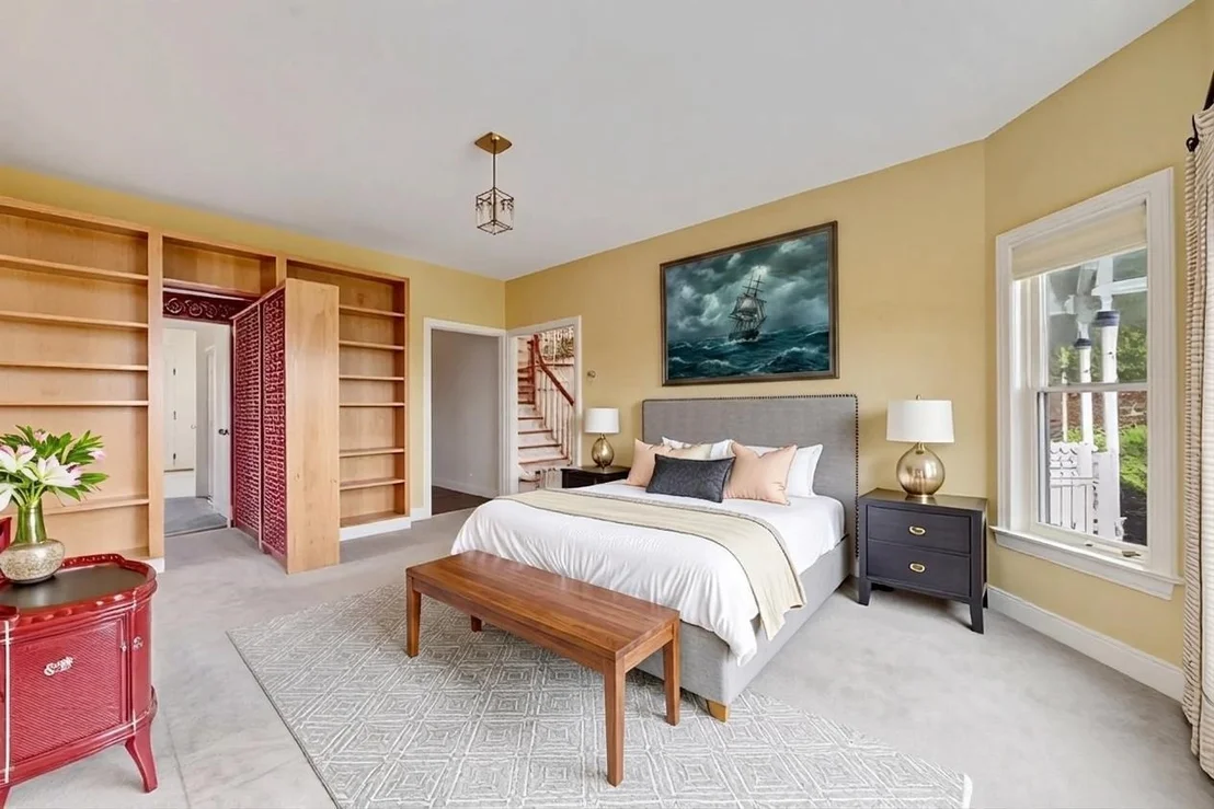 Photo of 302 Ledge Hill