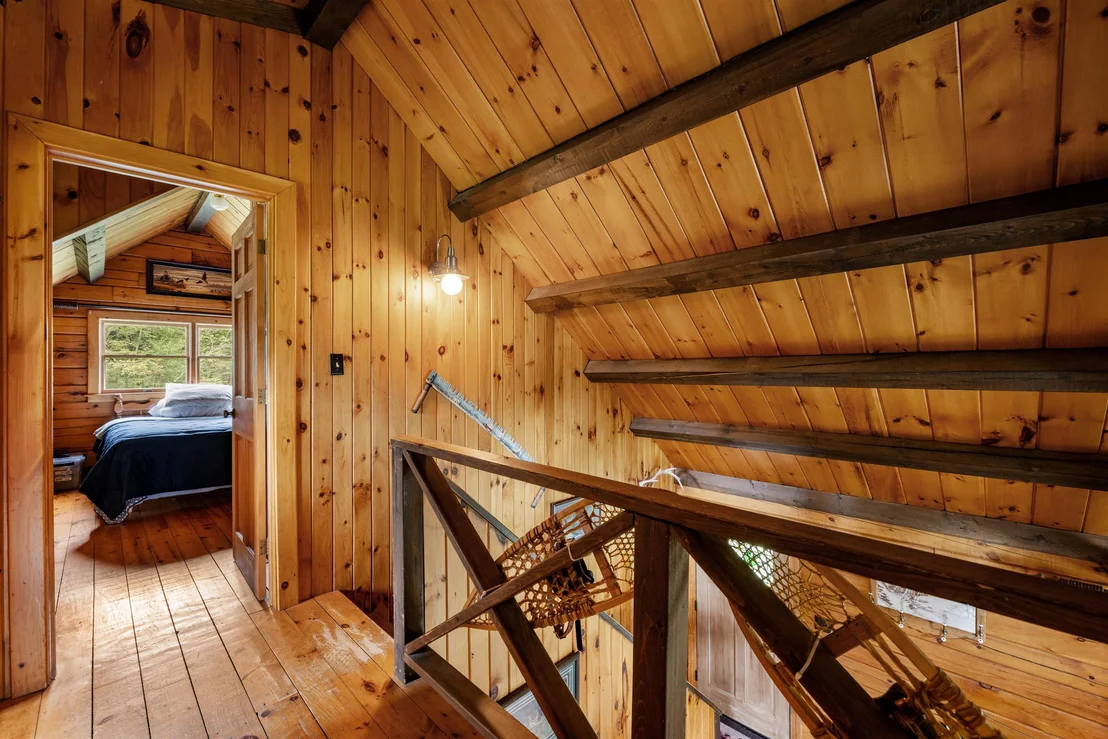 Photo of 44 Dubeau