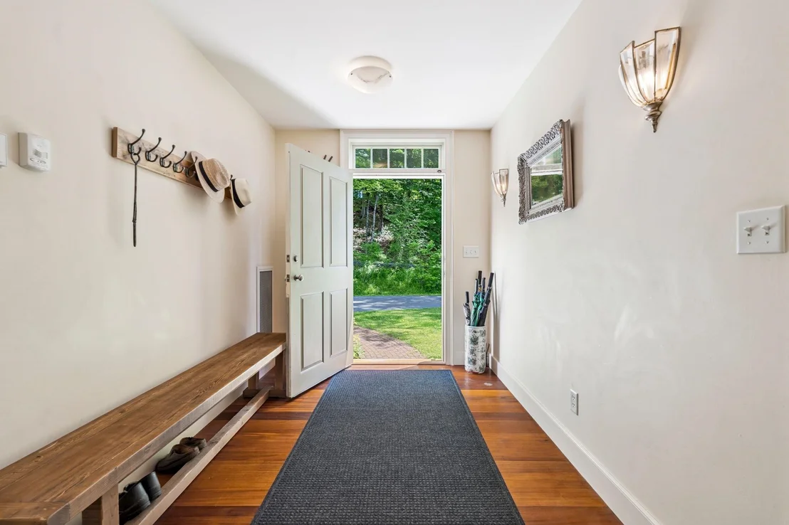 Photo of 16 Olcott