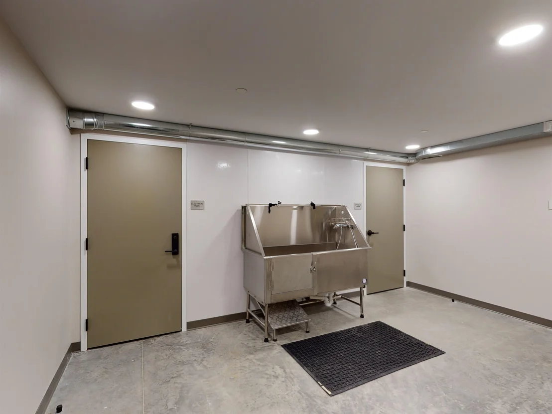 Photo of Unit 204 at 4 Longview