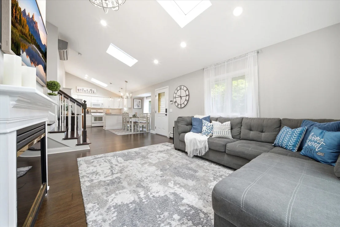 Photo of 107 Hackett Hill