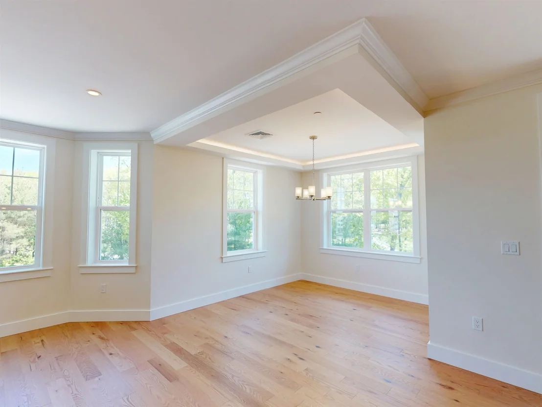 Photo of Unit 302 at 4 Longview