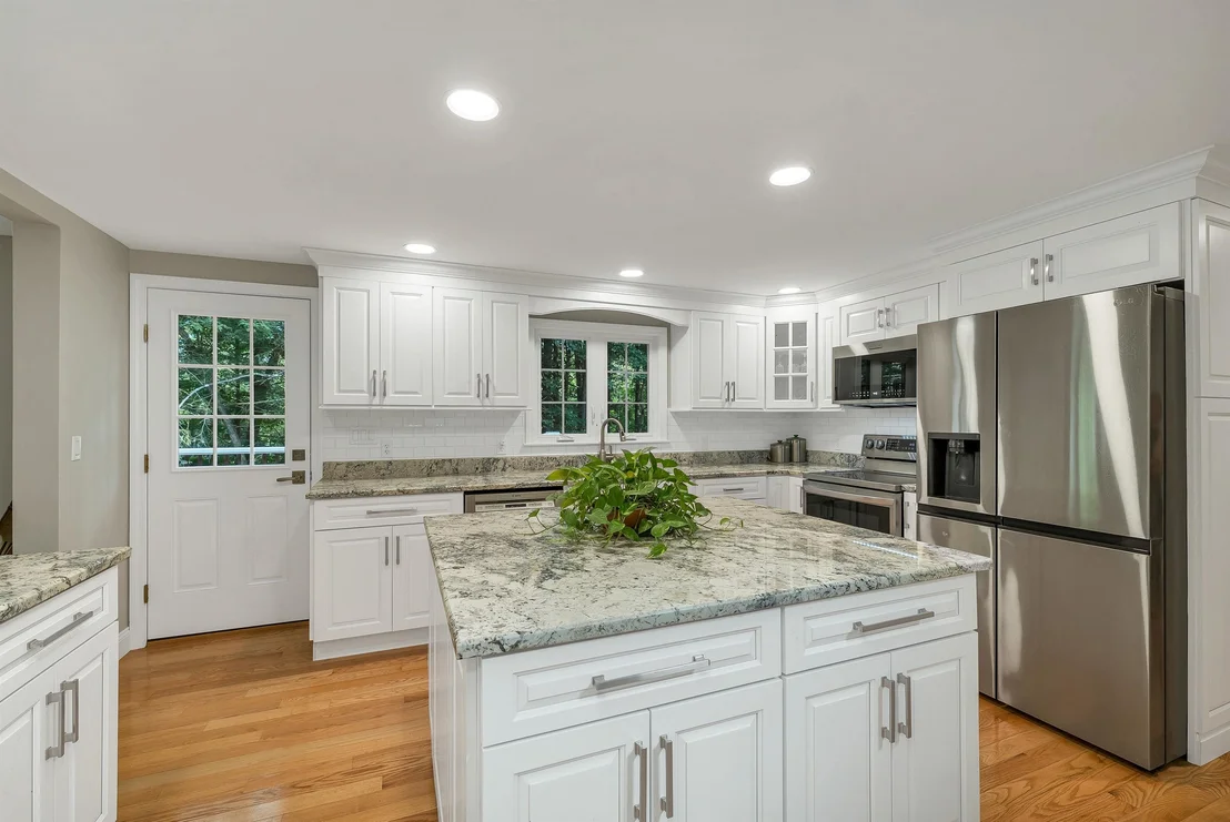 Photo of 38 Sharon