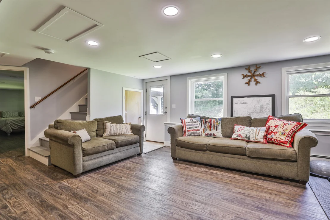 Photo of 61 Knollcrest