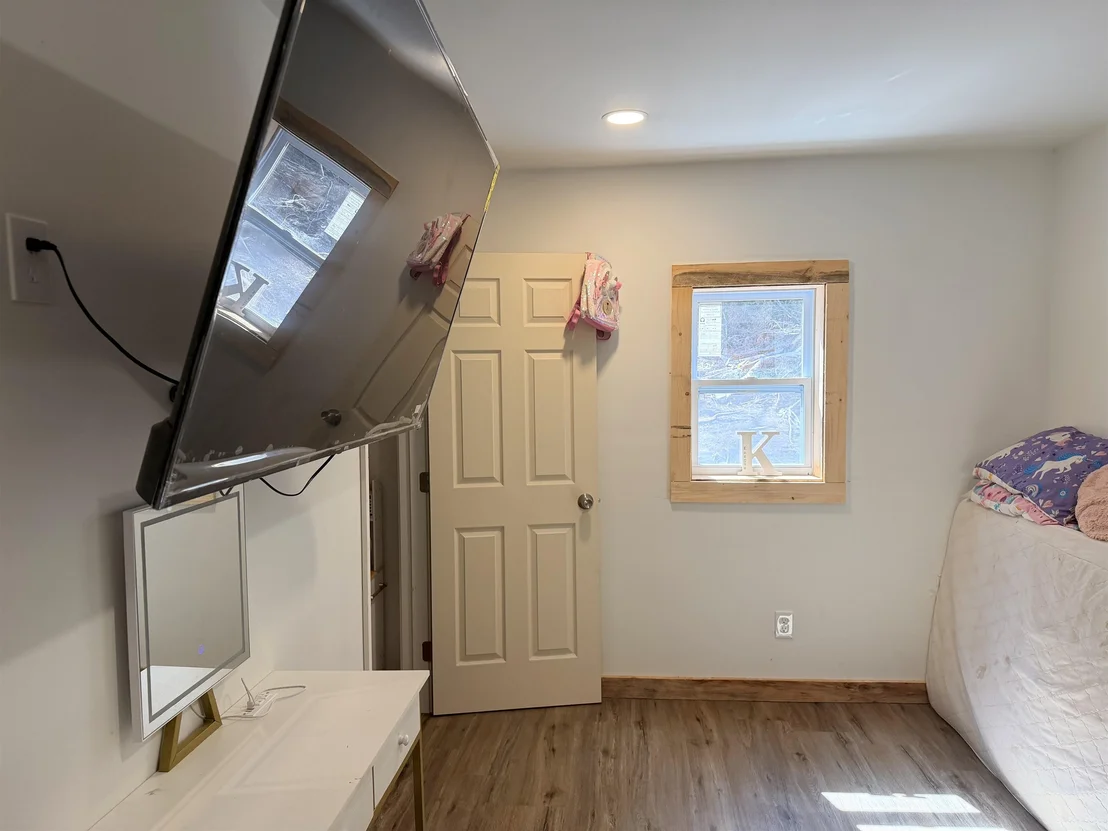 Photo of 39 Hemlock
