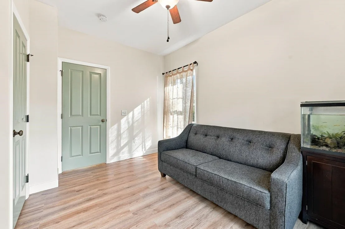 Photo of 32 Hilliard