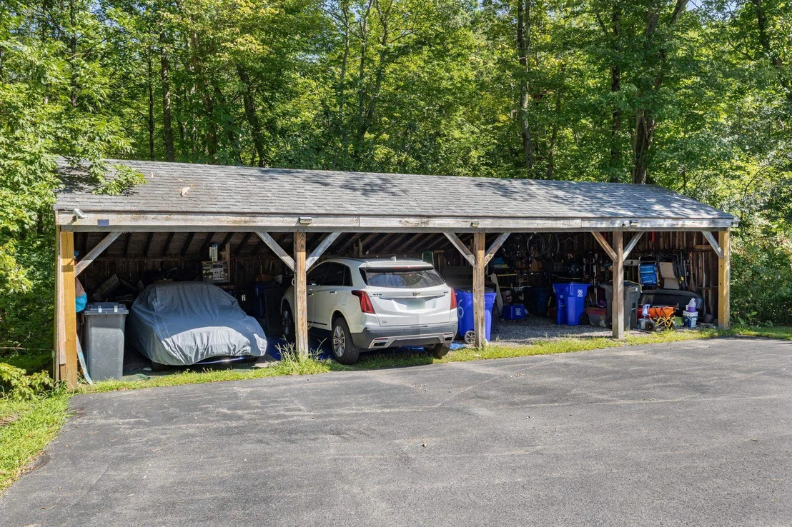 Photo of Unit 7 at 41 Boulder Brook