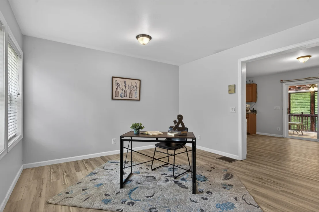 Photo of 112 Shaker