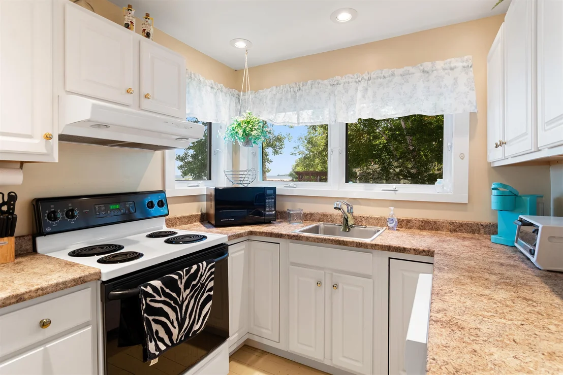 Photo of 43 Sandy Point