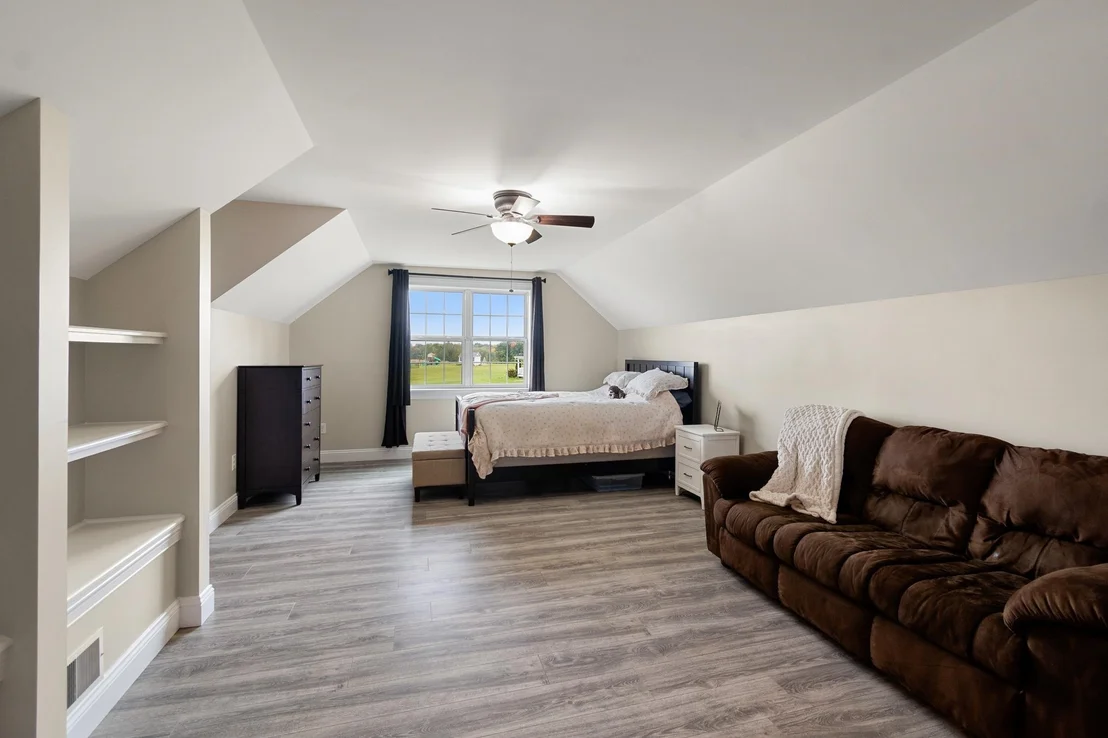 Photo of 8 Meadow View
