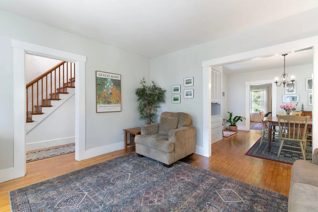 Photo of 19 Blakeslee