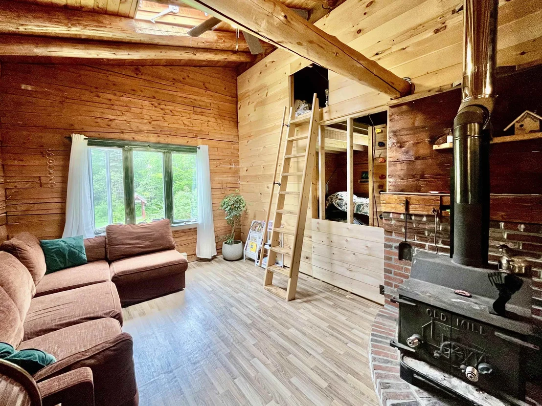 Photo of 204 Chickwolnepy