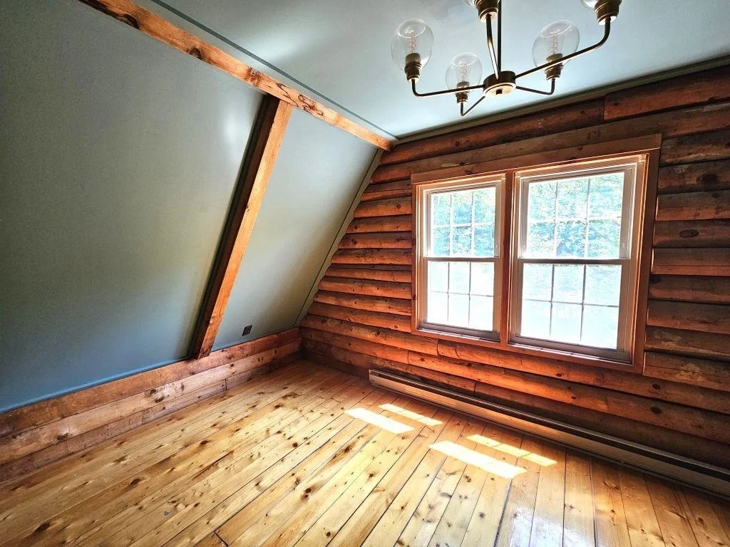Photo of 423 Old Walpole