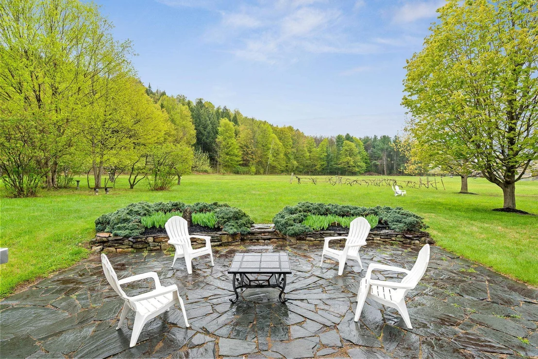 Photo of 302 Ledge Hill