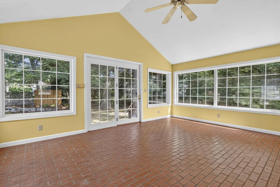 Photo of 831 Maple