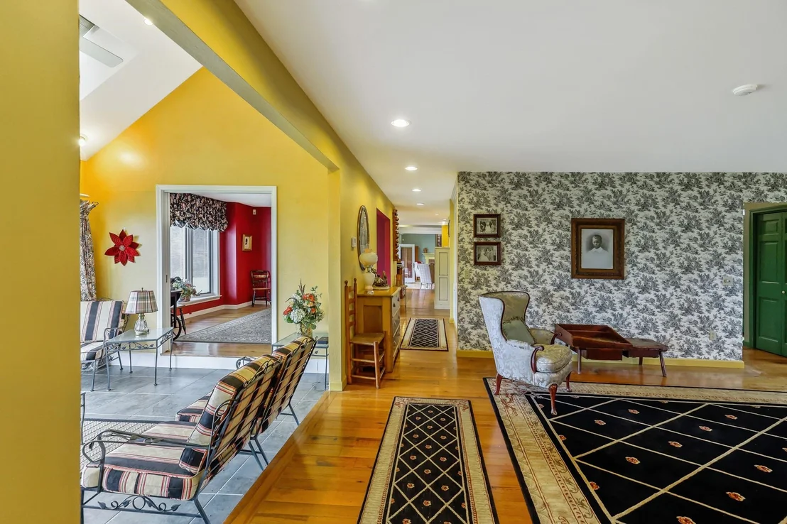 Photo of 535 Willey