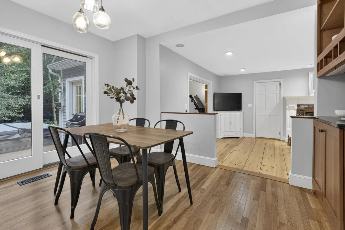 Photo of 14 Fieldstone