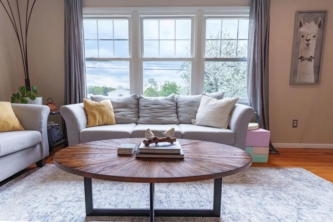 Photo of 2515 Mountain View