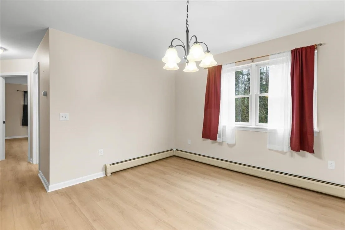 Photo of 91 Oak Ridge