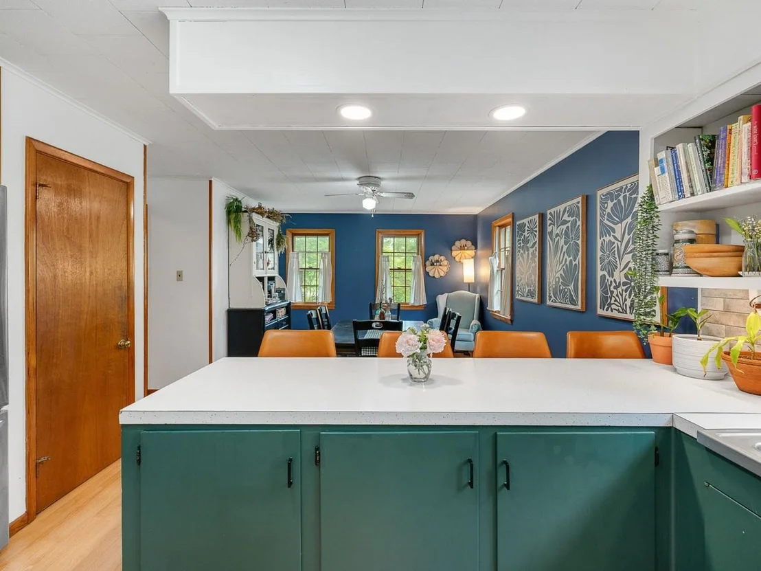 Photo of 1128 Hardscrabble