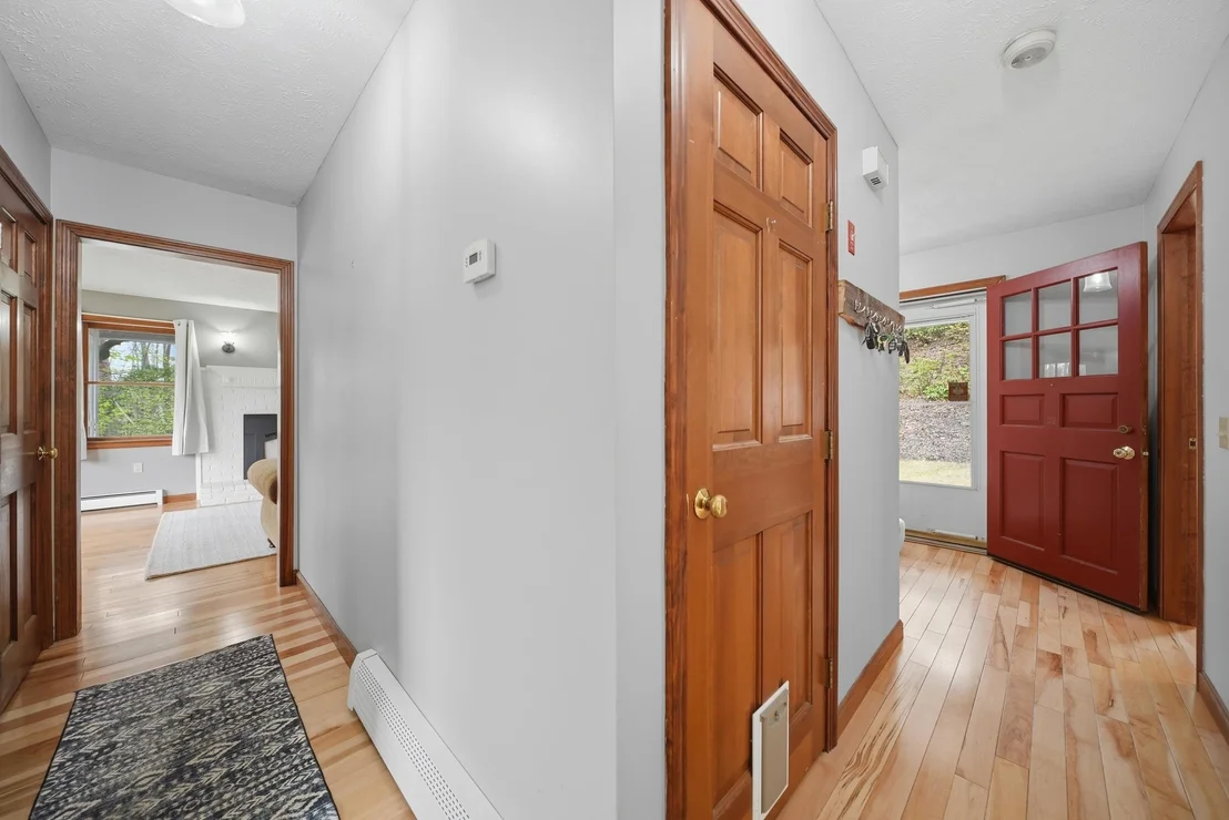 Photo of 142 Forestview