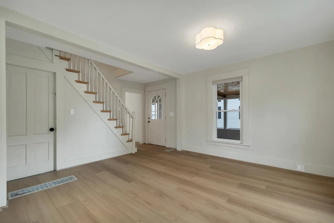 Photo of 33 Spruce