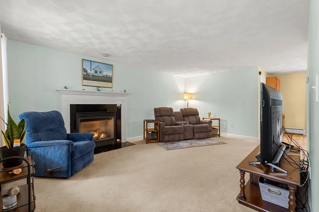 Photo of 496 Loudon
