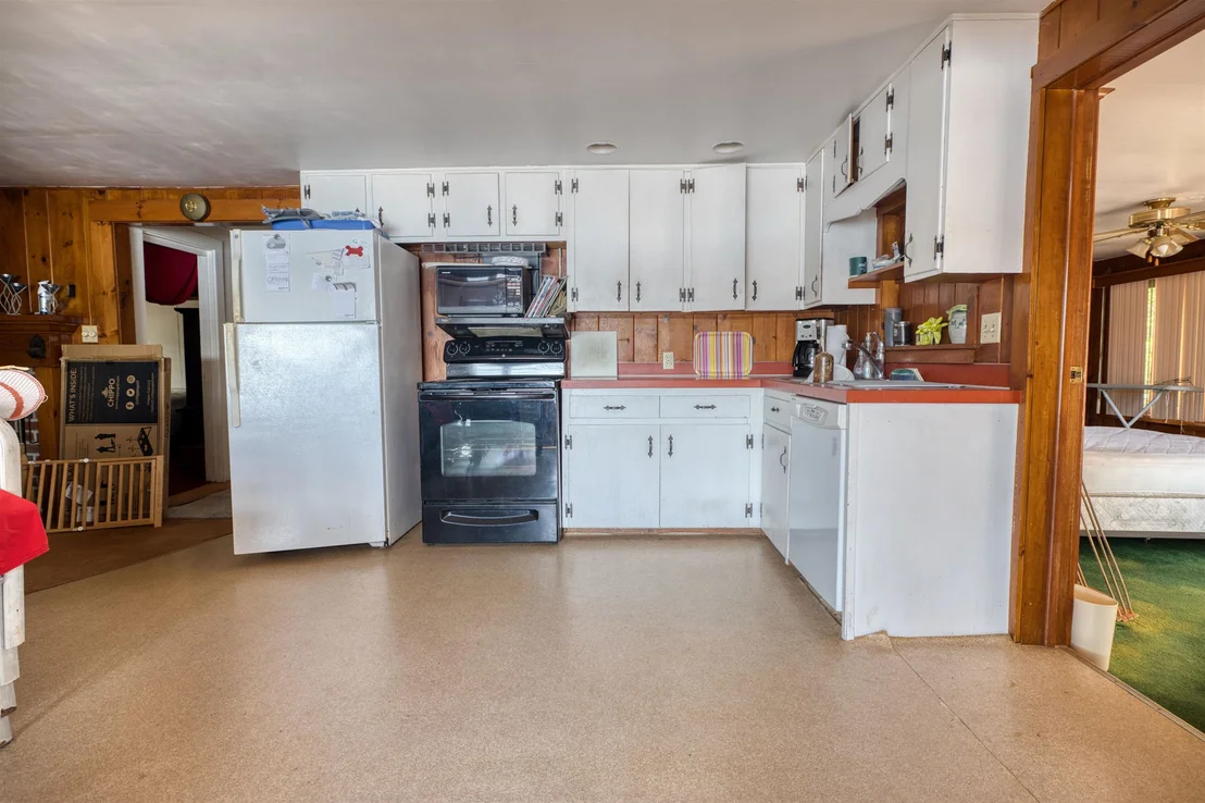 Photo of 148 Leavitt