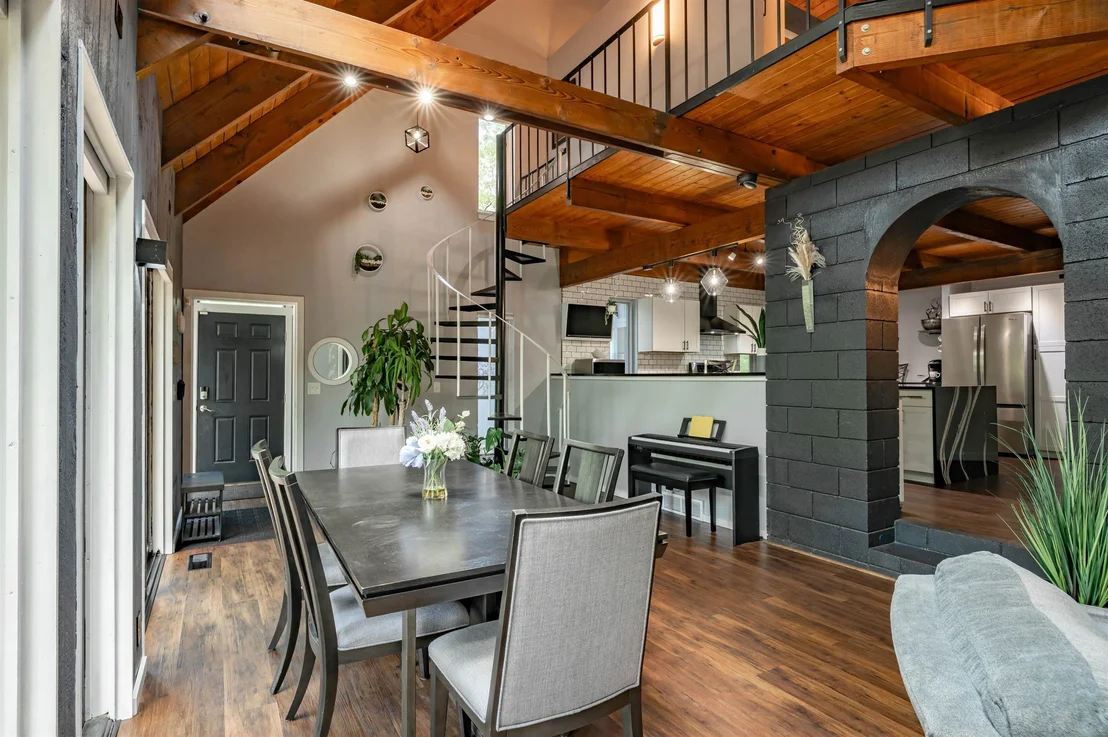 Photo of 783 Mason