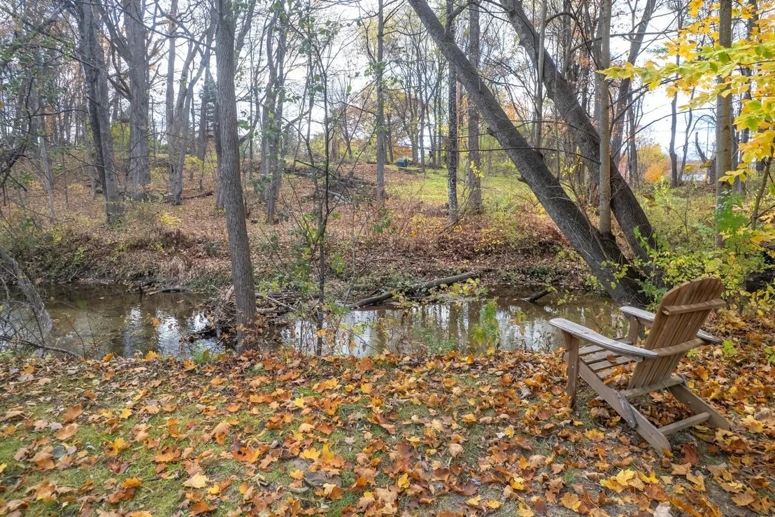 Photo of 19 River