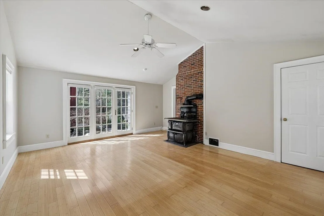 Photo of 2 Mack Hill