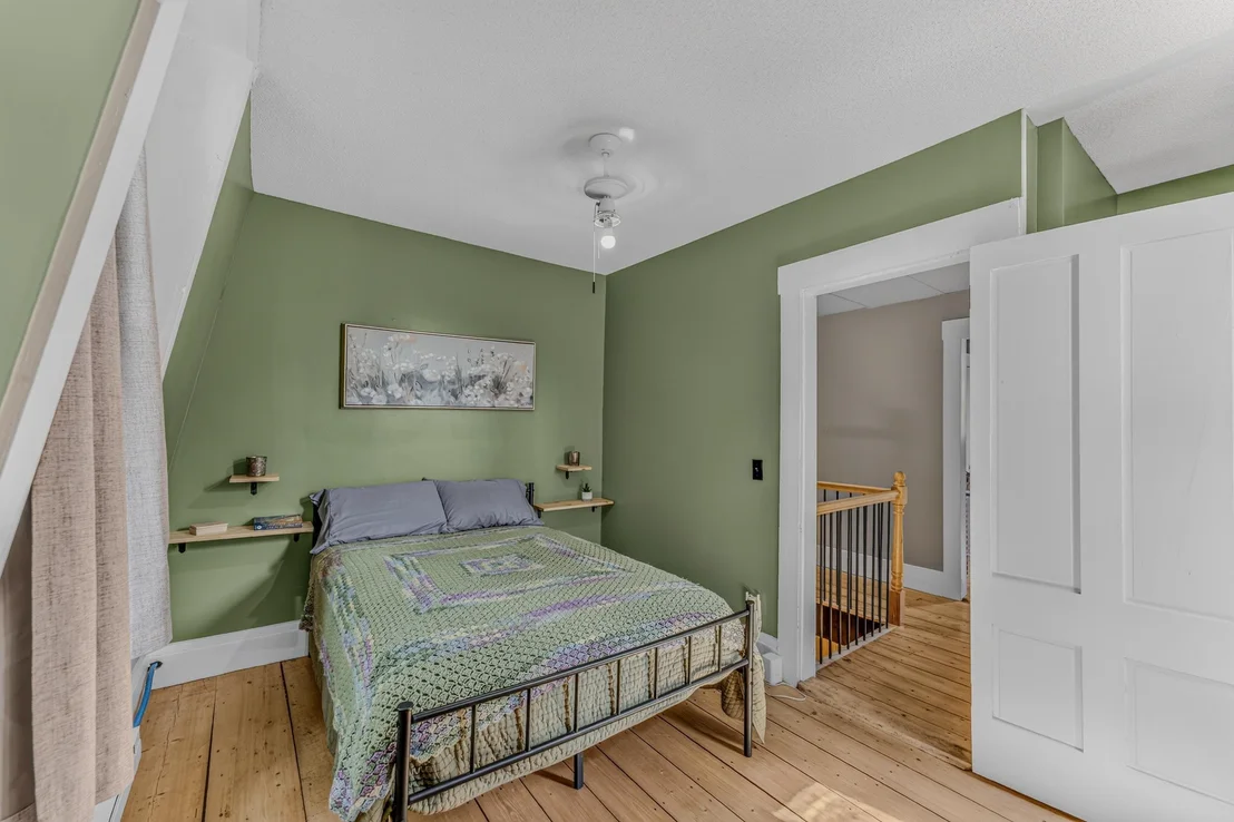 Photo of 59 S. Lunenburg