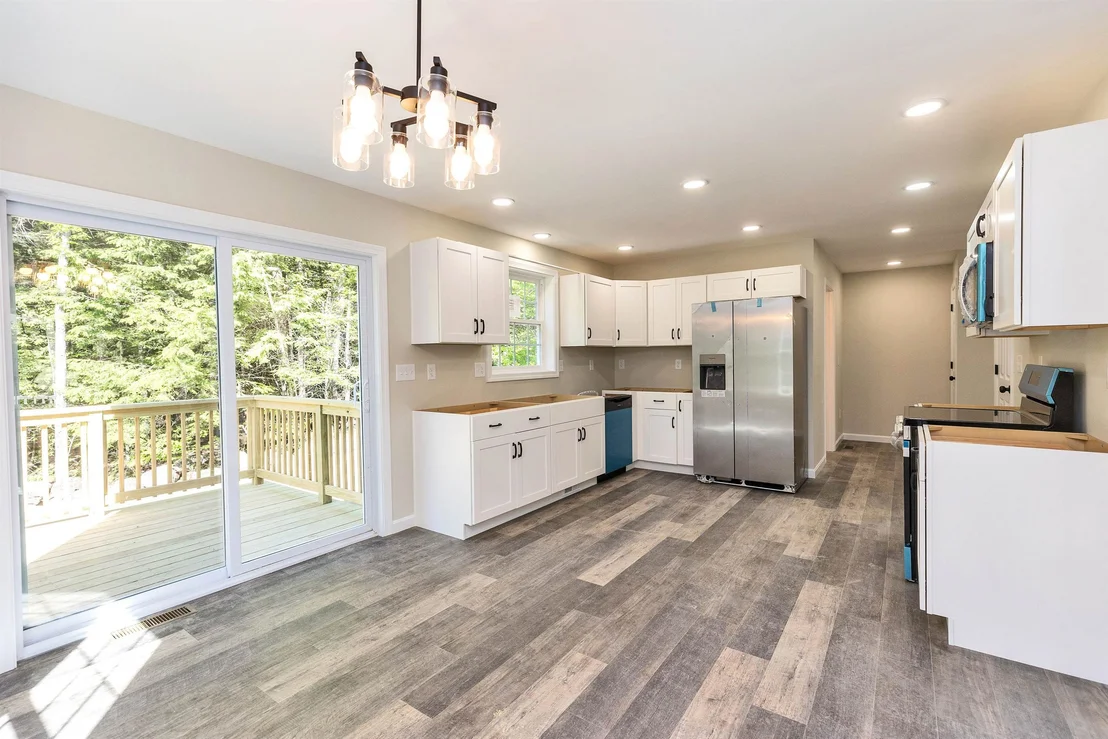 Photo of 32 Deerpoint