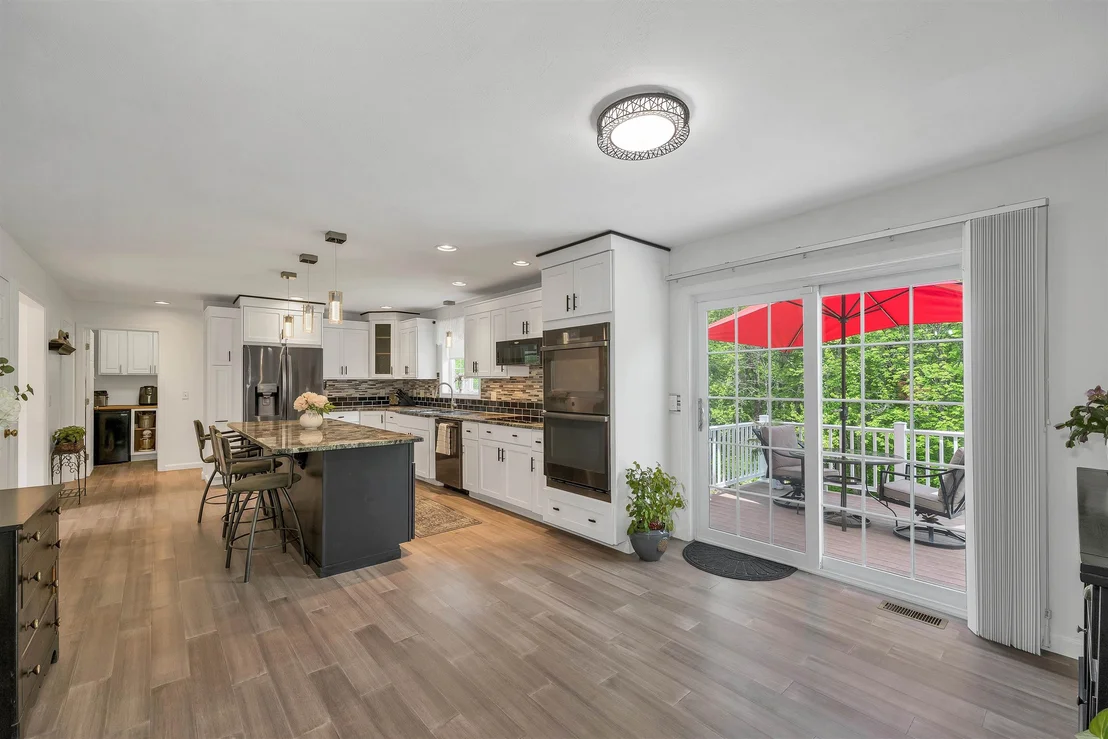 Photo of 537 Pingree Hill