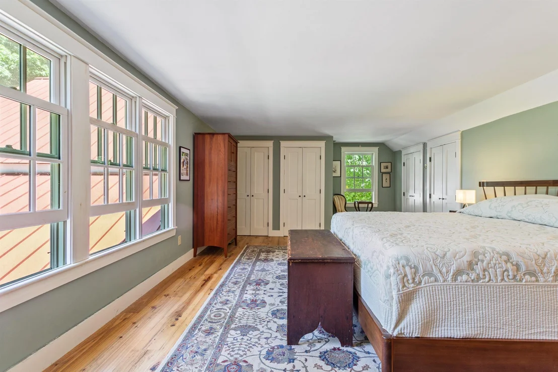 Photo of 83 Walnut