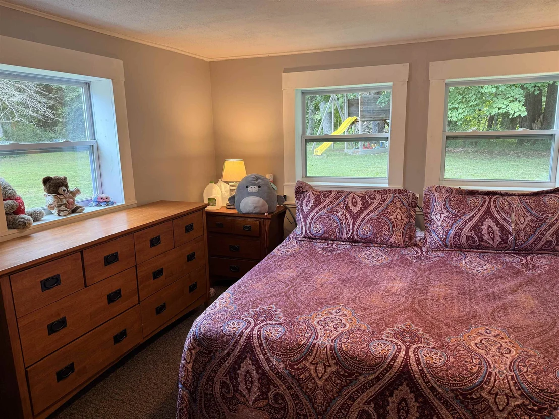 Photo of 759 Pond