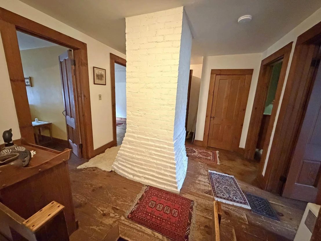 Photo of 220 Hale