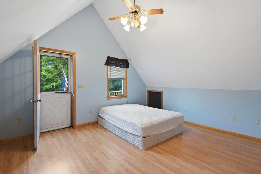Photo of 87 B Hill