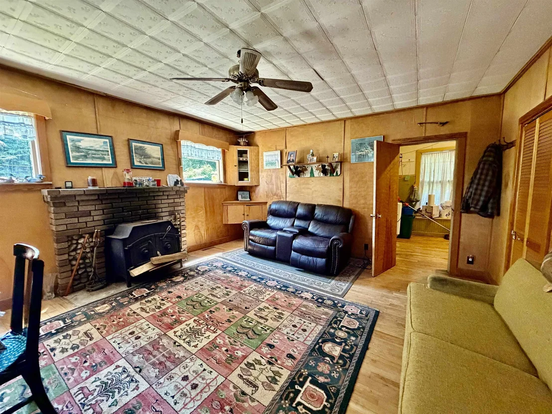 Photo of 263 Cedar Pond