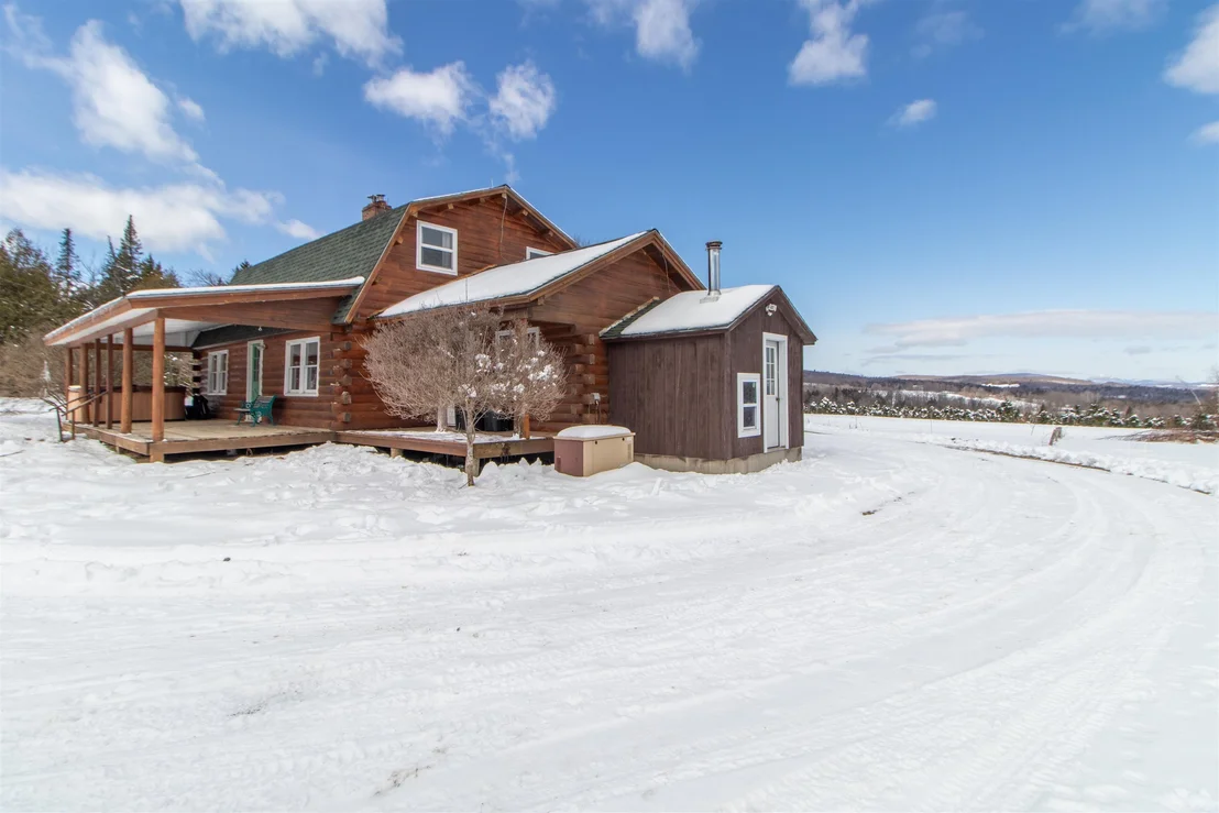 Photo of 2431 Roaring Brook
