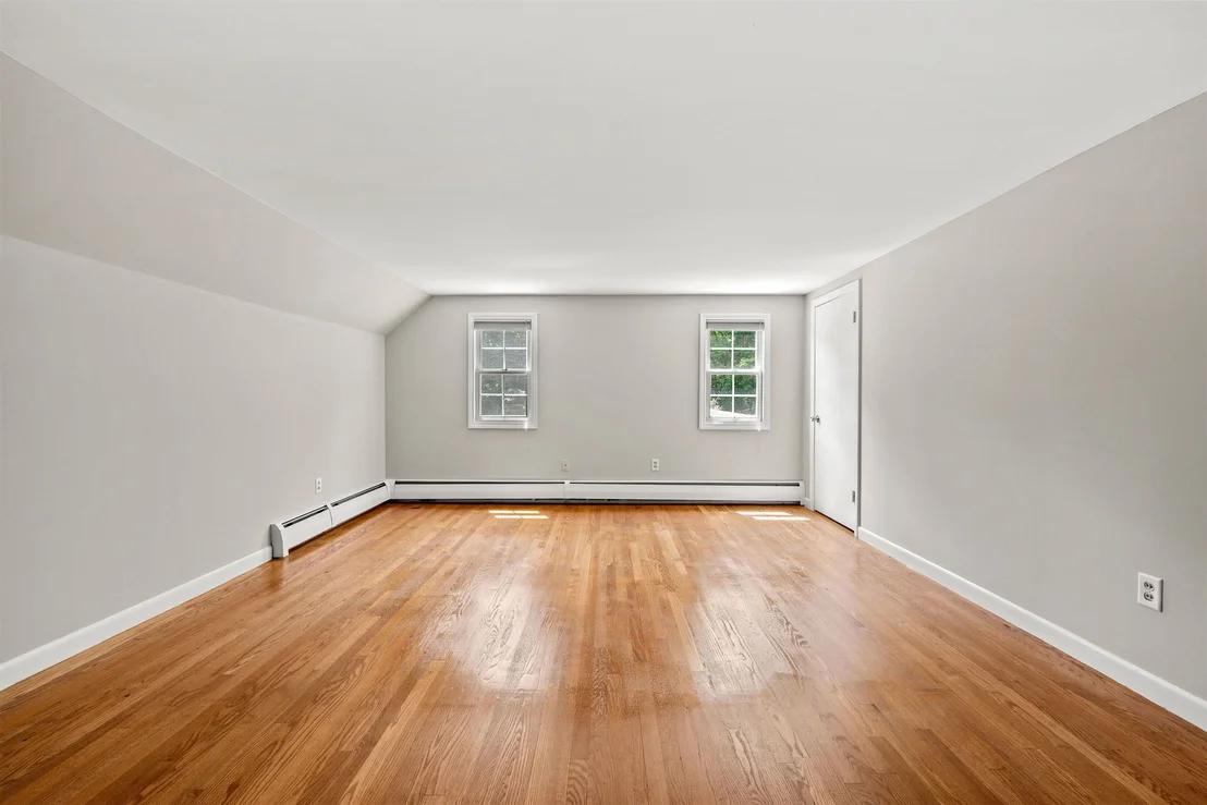 Photo of 41 Roberts